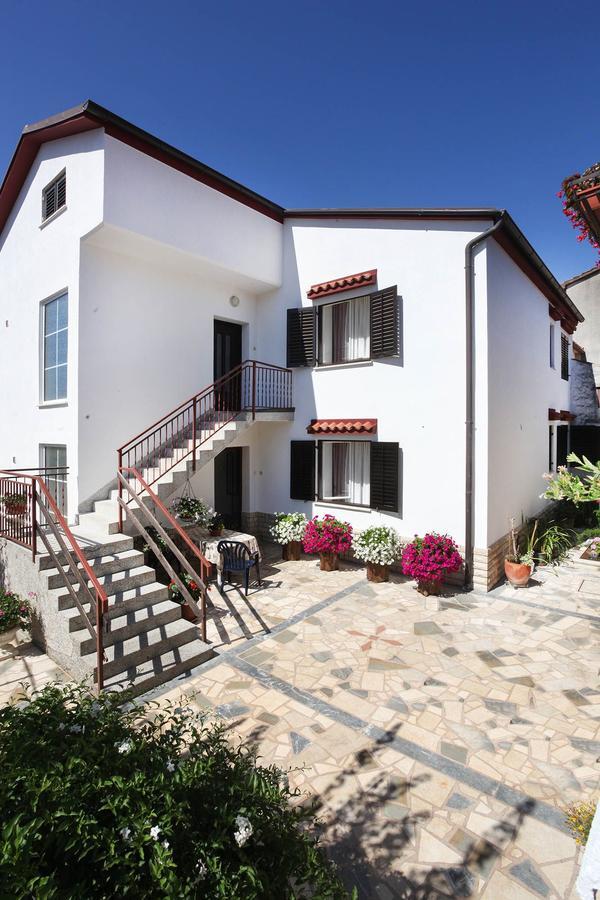 Apartments Patricia بنجول المظهر الخارجي الصورة